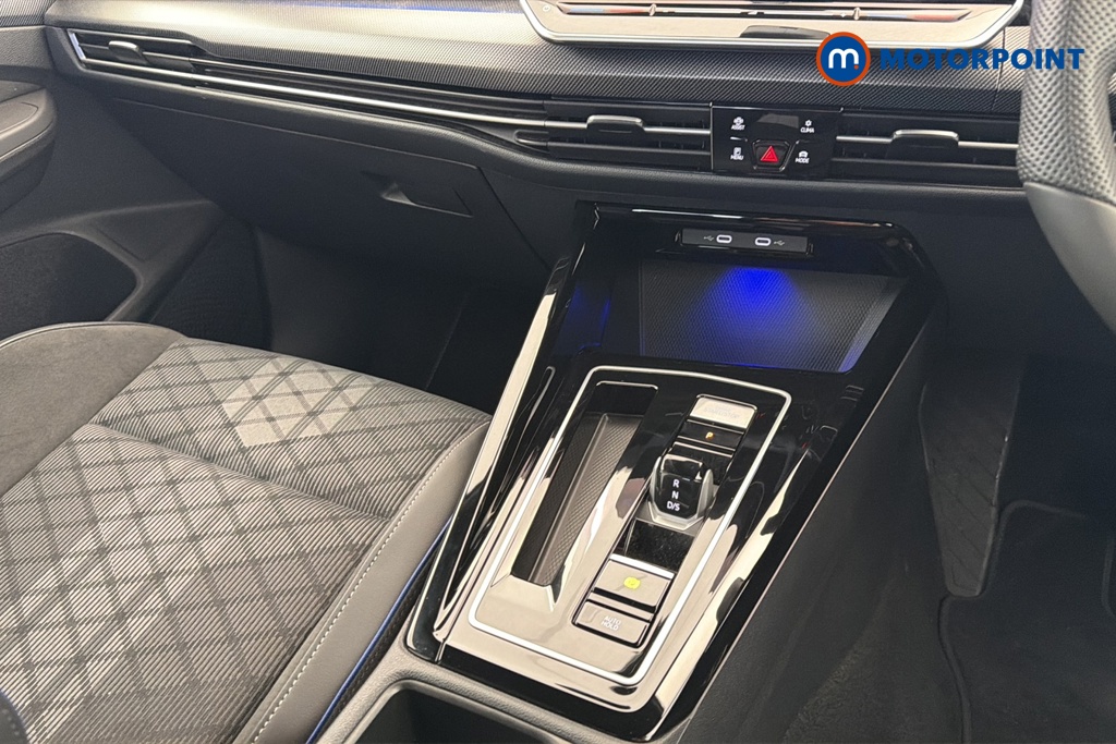 Volkswagen Golf R-Line Automatic Petrol Hatchback - Stock Number (1672315) - 15th supplementary image