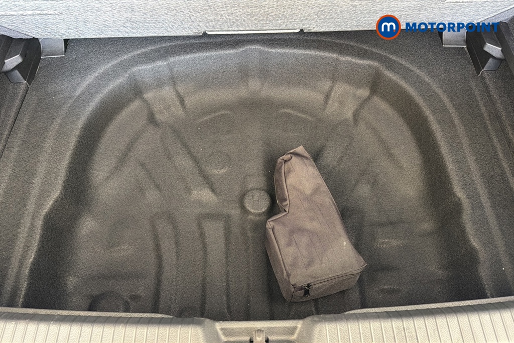 Volkswagen Golf R-Line Automatic Petrol Hatchback - Stock Number (1672315) - 33rd supplementary image