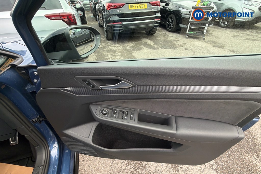 Volkswagen Golf Black Edition Manual Petrol Hatchback - Stock Number (1672324) - 3rd supplementary image