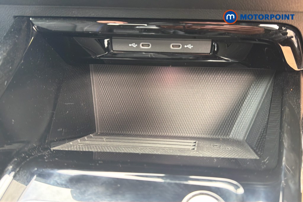 Volkswagen Golf Black Edition Manual Petrol Hatchback - Stock Number (1672324) - 9th supplementary image