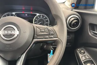 Nissan Juke Acenta Premium Automatic Petrol SUV - Stock Number (1672377) - 3rd supplementary image