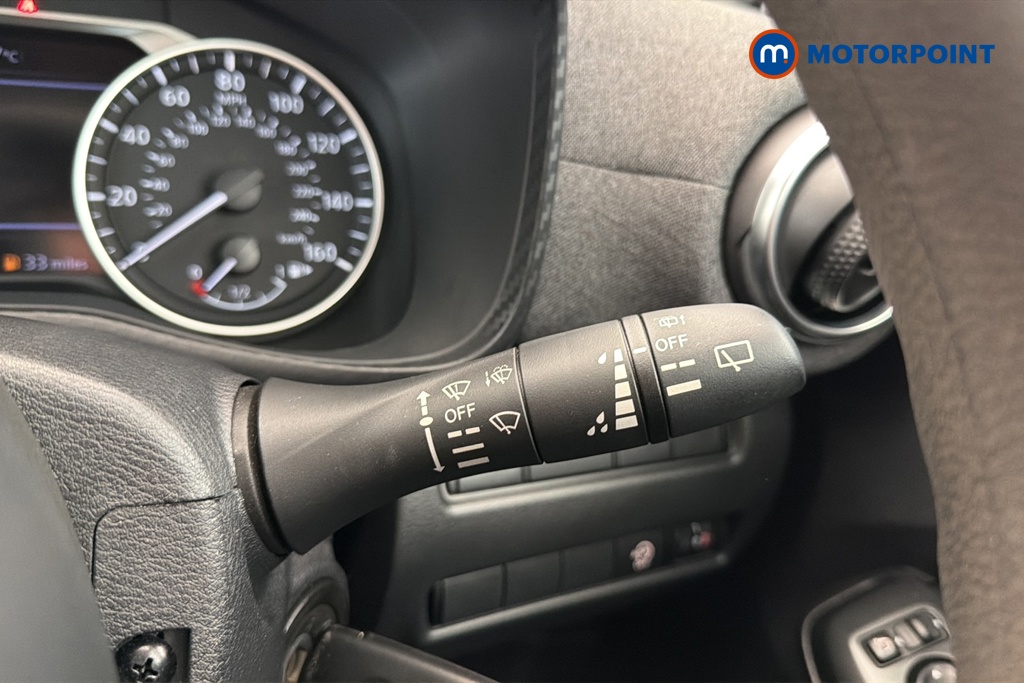 Nissan Juke Acenta Premium Automatic Petrol SUV - Stock Number (1672377) - 6th supplementary image