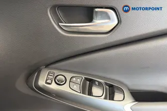 Nissan Juke Acenta Premium Automatic Petrol SUV - Stock Number (1672377) - 19th supplementary image