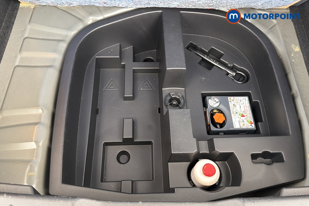 Nissan Juke Acenta Premium Automatic Petrol SUV - Stock Number (1672377) - 33rd supplementary image