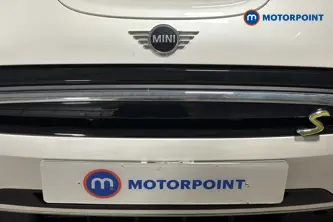 Mini Hatchback Cooper S Level 1 Automatic Electric Hatchback - Stock Number (1672433) - 43rd supplementary image