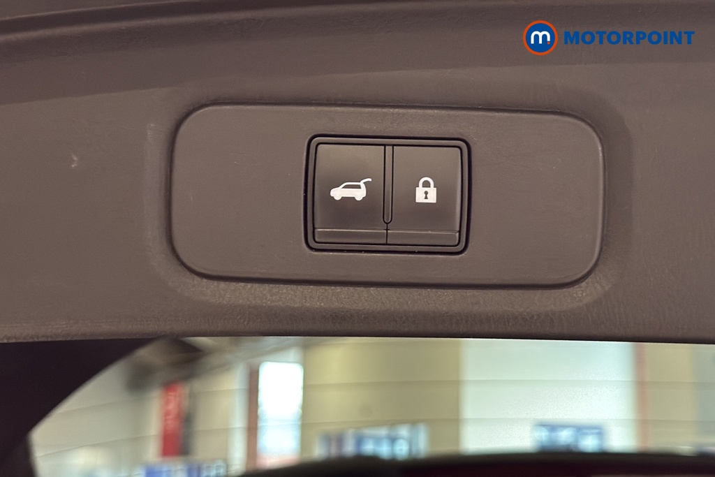 Nissan Qashqai Tekna Automatic Petrol SUV - Stock Number (1672564) - 35th supplementary image