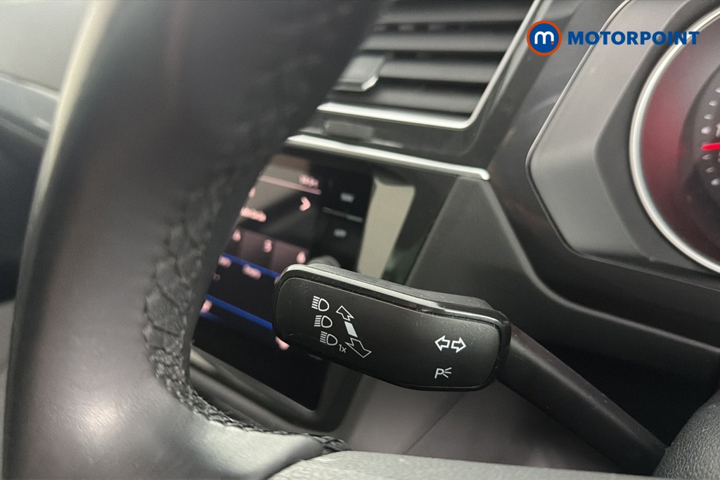Volkswagen Tiguan Life Manual Petrol SUV - Stock Number (1672633) - 5th supplementary image