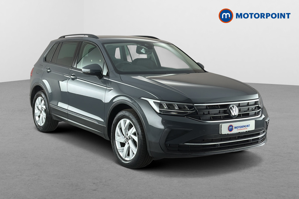 Volkswagen Tiguan Life Manual Petrol SUV - Stock Number (1672633) - Drivers side front corner