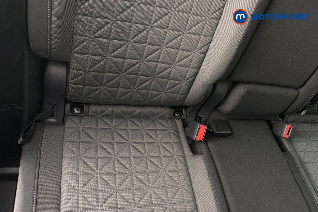 Volkswagen Tiguan Life Manual Petrol SUV - Stock Number (1672633) - 27th supplementary image