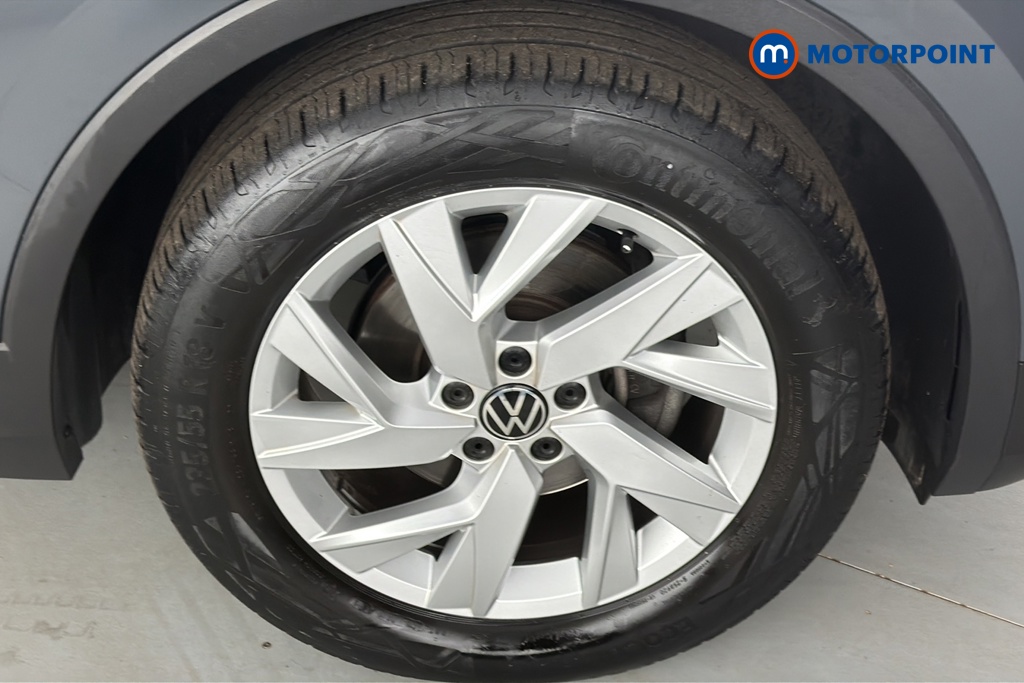 Volkswagen Tiguan Life Manual Petrol SUV - Stock Number (1672633) - 47th supplementary image