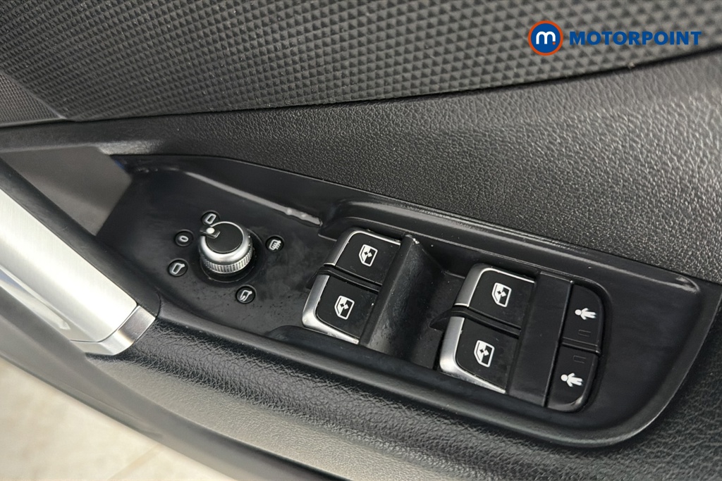 Audi Q2 S Line Manual Petrol SUV - Stock Number (1672635) - 19th supplementary image