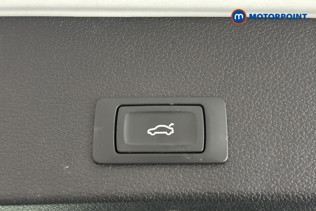Audi Q2 S Line Manual Petrol SUV - Stock Number (1672635) - 35th supplementary image