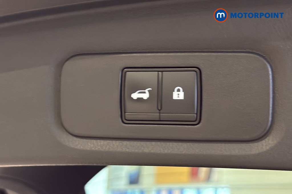 Nissan Qashqai Tekna-Plus Automatic Petrol-Electric Hybrid SUV - Stock Number (1673509) - 35th supplementary image