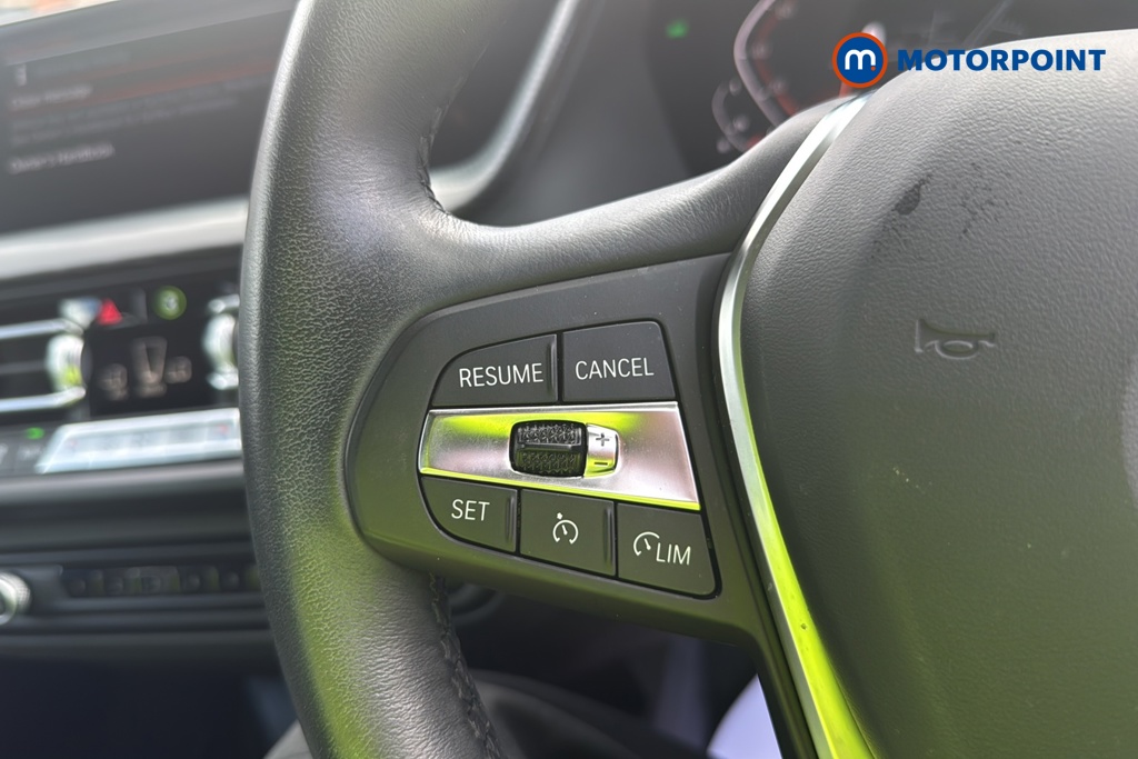 BMW 2 Series Sport Manual Petrol Saloon - Stock Number (1673732) - 4th supplementary image
