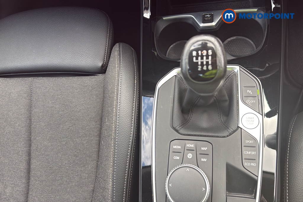 BMW 2 Series Sport Manual Petrol Saloon - Stock Number (1673732) - 15th supplementary image