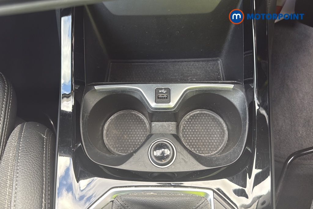 BMW 2 Series Sport Manual Petrol Saloon - Stock Number (1673732) - 16th supplementary image