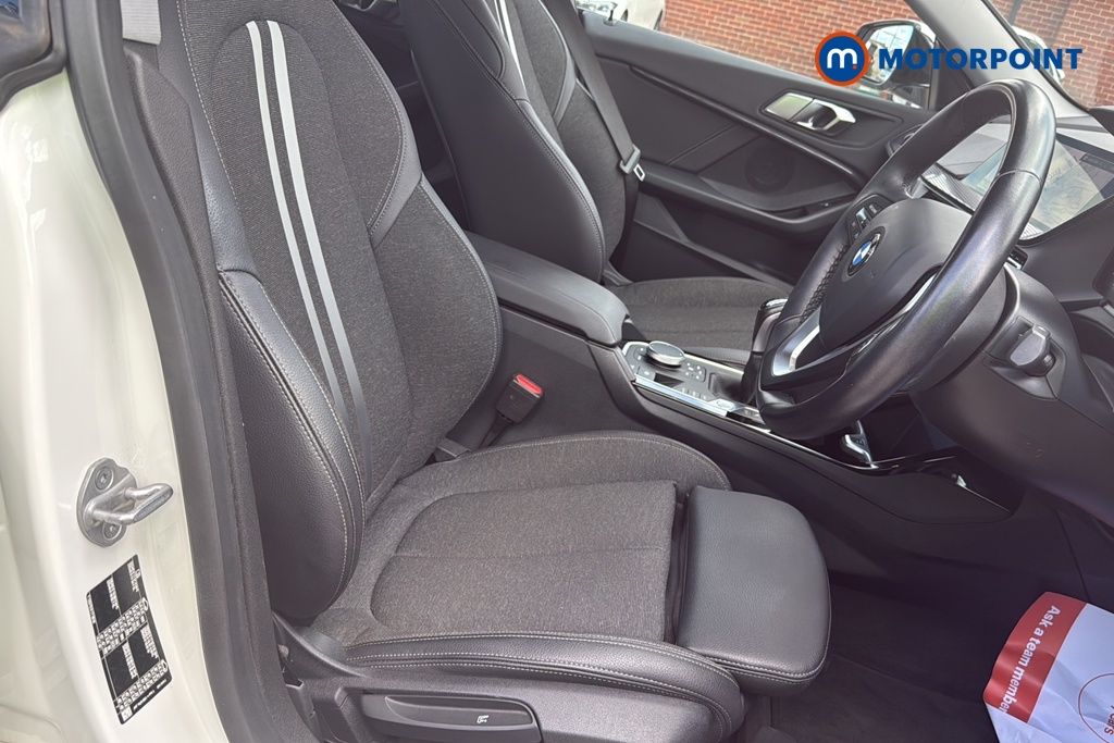 BMW 2 Series Sport Manual Petrol Saloon - Stock Number (1673732) - 22nd supplementary image