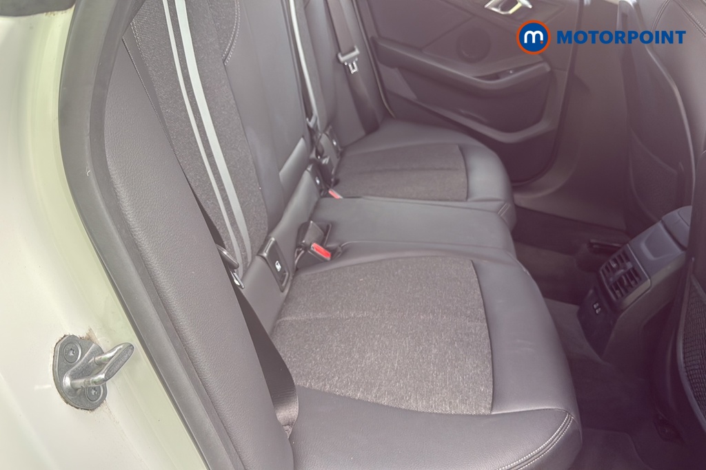 BMW 2 Series Sport Manual Petrol Saloon - Stock Number (1673732) - 25th supplementary image