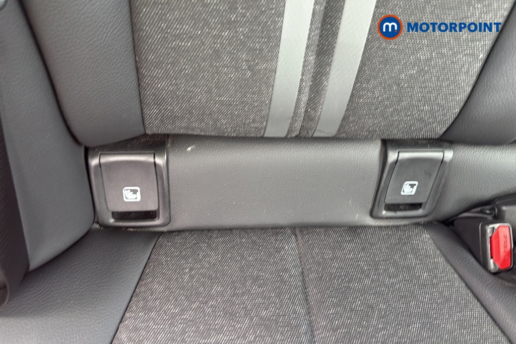 BMW 2 Series Sport Manual Petrol Saloon - Stock Number (1673732) - 27th supplementary image