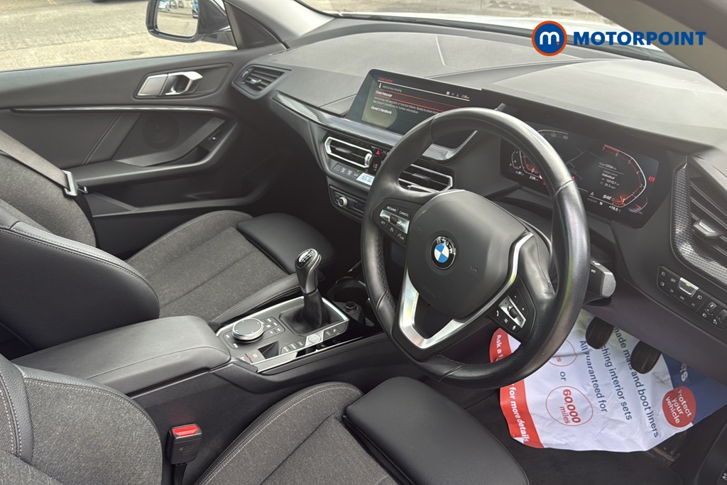 BMW 2 Series Sport Manual Petrol Saloon - Stock Number (1673732) - 1st supplementary image