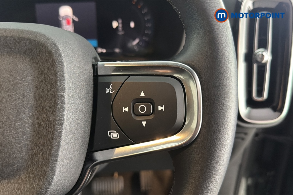 Volvo Xc40 Core Automatic Petrol SUV - Stock Number (1673777) - 3rd supplementary image