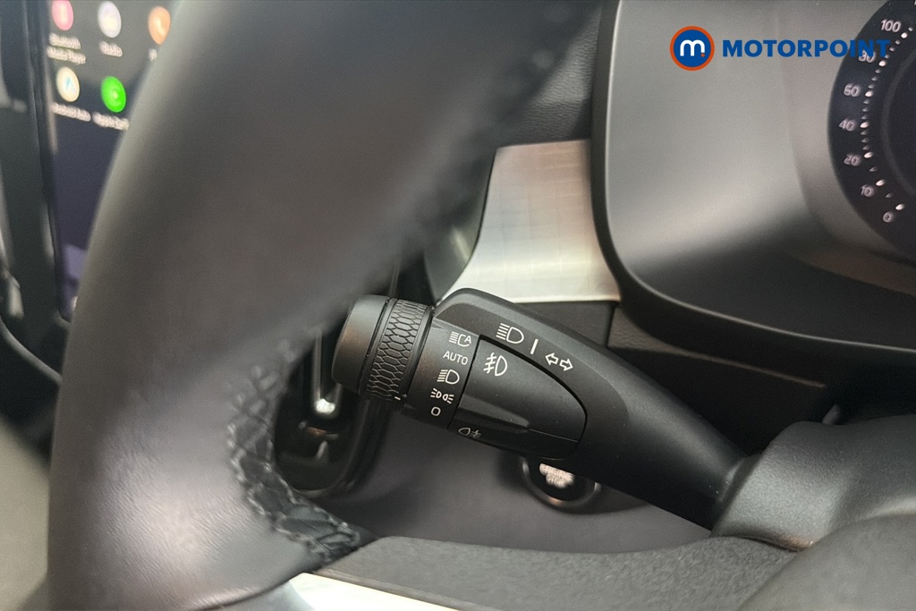Volvo Xc40 Core Automatic Petrol SUV - Stock Number (1673777) - 5th supplementary image