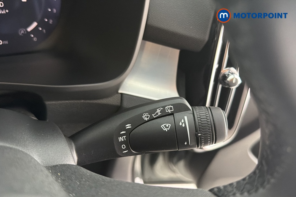 Volvo Xc40 Core Automatic Petrol SUV - Stock Number (1673777) - 6th supplementary image