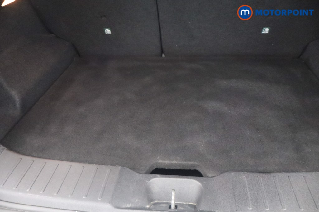 Nissan Juke Tekna Automatic Petrol SUV - Stock Number (1673865) - 5th supplementary image