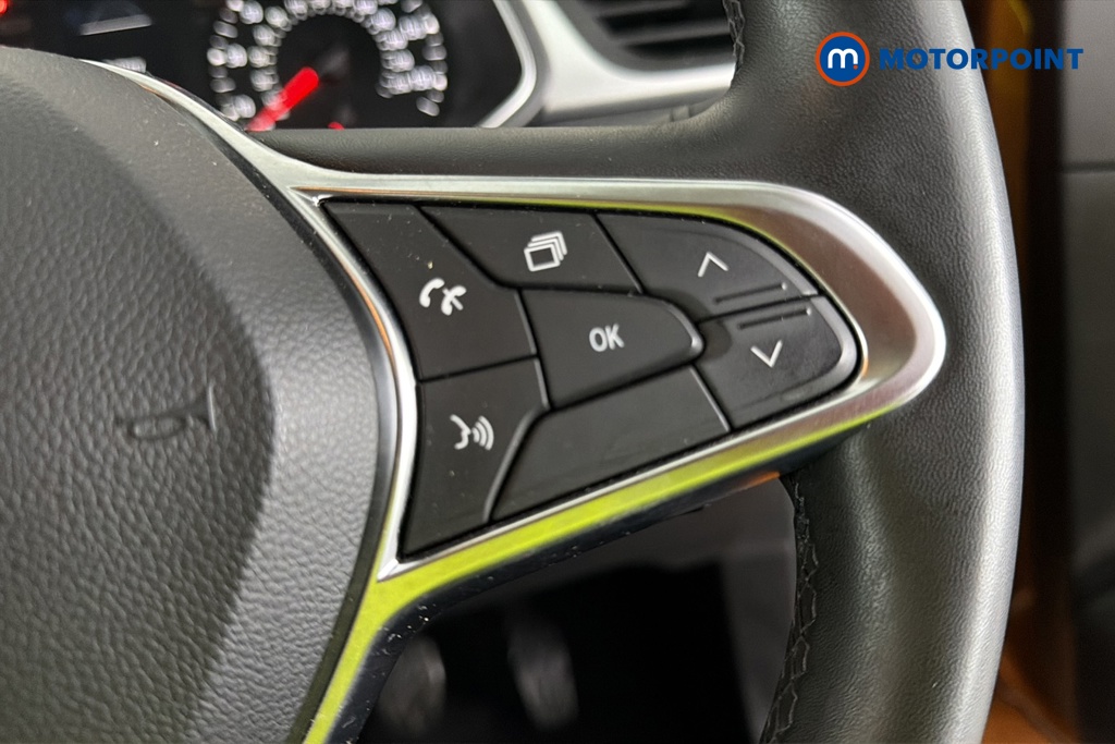 Renault Captur Iconic Manual Petrol SUV - Stock Number (1673926) - 3rd supplementary image