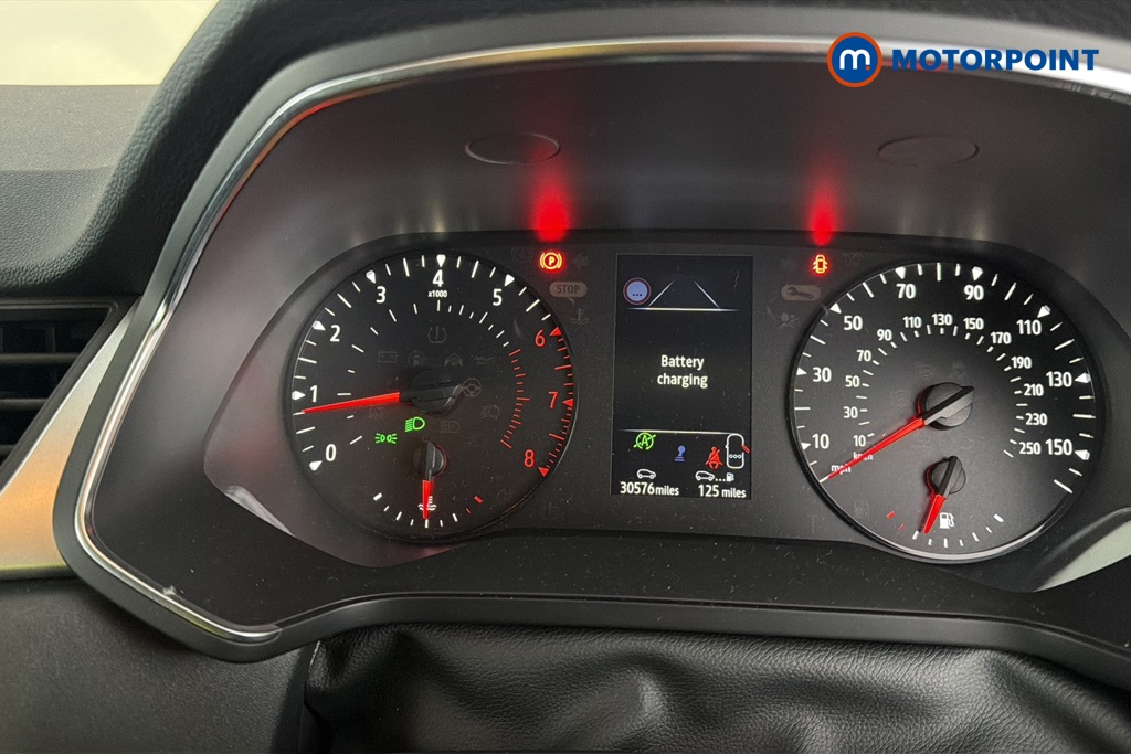 Renault Captur Iconic Manual Petrol SUV - Stock Number (1673926) - 7th supplementary image