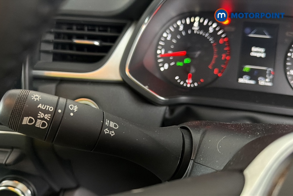 Renault Captur Iconic Manual Petrol SUV - Stock Number (1673926) - 11th supplementary image
