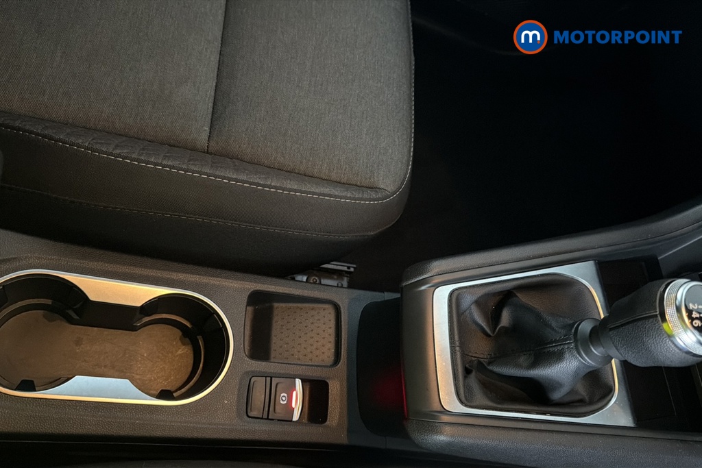 Renault Captur Iconic Manual Petrol SUV - Stock Number (1673926) - 15th supplementary image