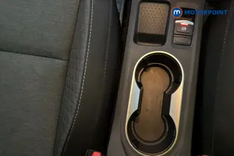 Renault Captur Iconic Manual Petrol SUV - Stock Number (1673926) - 16th supplementary image