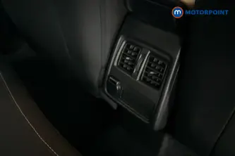 Renault Captur Iconic Manual Petrol SUV - Stock Number (1673926) - 28th supplementary image