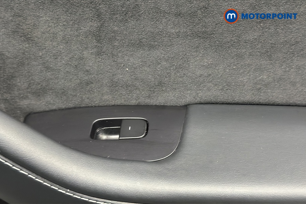 Tesla Model Y Long Range Automatic Electric SUV - Stock Number (1674364) - 994th supplementary image
