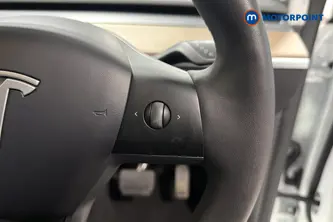 Tesla Model Y Long Range Automatic Electric SUV - Stock Number (1674364) - 3rd supplementary image