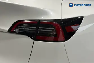 Tesla Model Y Long Range Automatic Electric SUV - Stock Number (1674364) - 36th supplementary image
