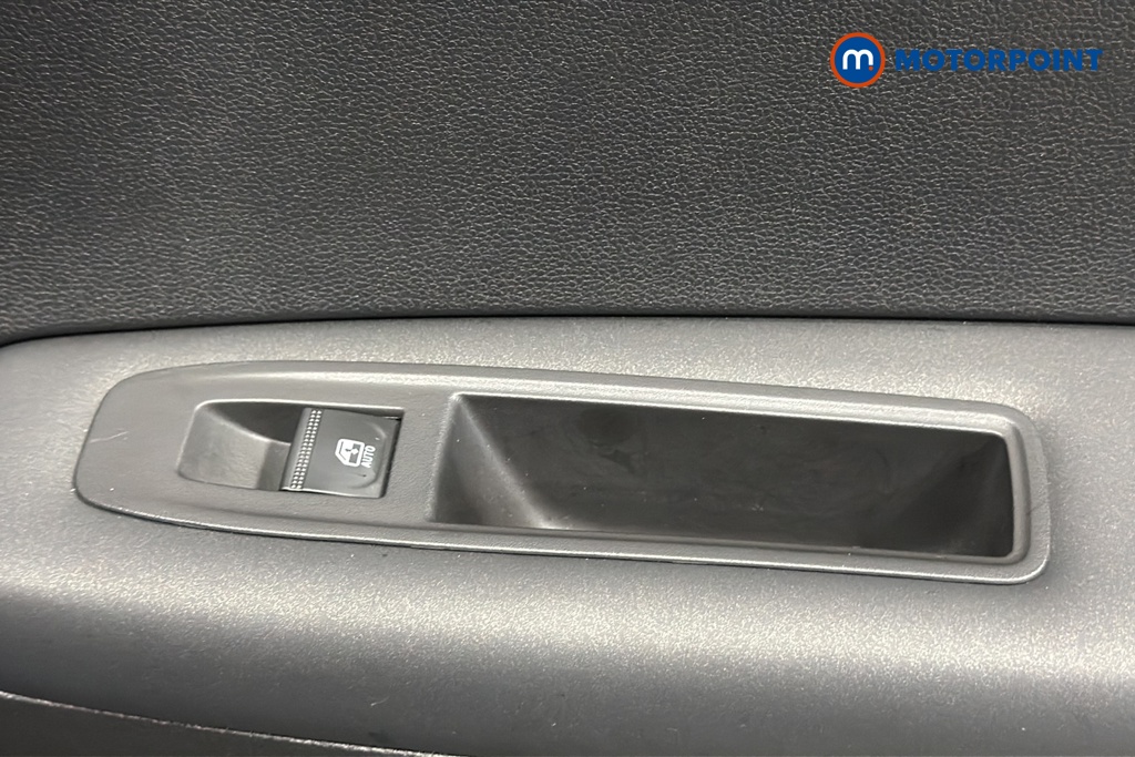 Renault Captur Evolution Automatic Petrol-Electric Hybrid SUV - Stock Number (1674375) - 994th supplementary image