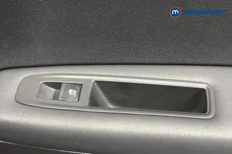 Renault Captur Evolution Automatic Petrol-Electric Hybrid SUV - Stock Number (1674375) - 994th supplementary image