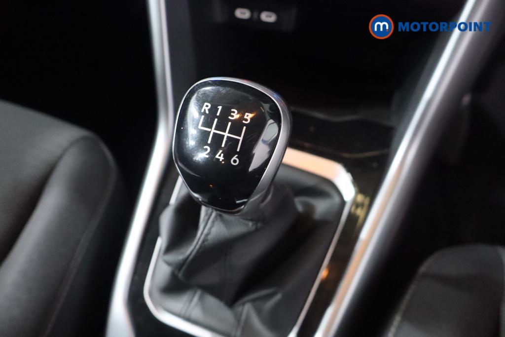 Volkswagen T-Roc Life Manual Petrol SUV - Stock Number (1674646) - 5th supplementary image