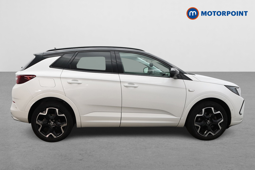 Vauxhall Grandland Ultimate Automatic Petrol SUV - Stock Number (1674650) - Drivers side