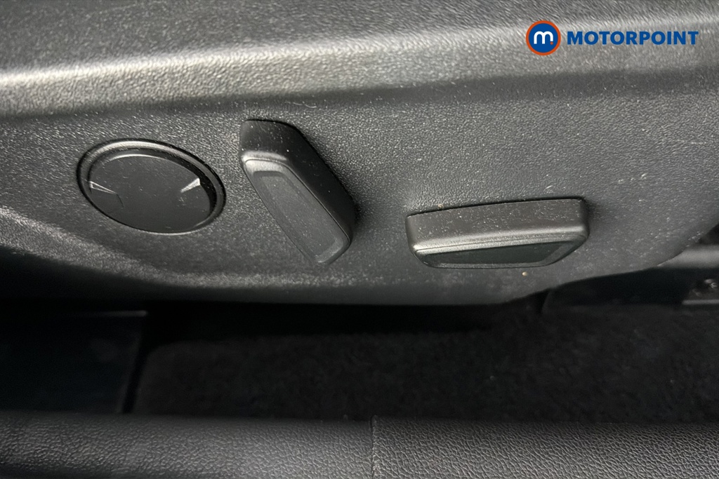 Ford Focus St-Line X Automatic Petrol Estate - Stock Number (1674708) - 23rd supplementary image