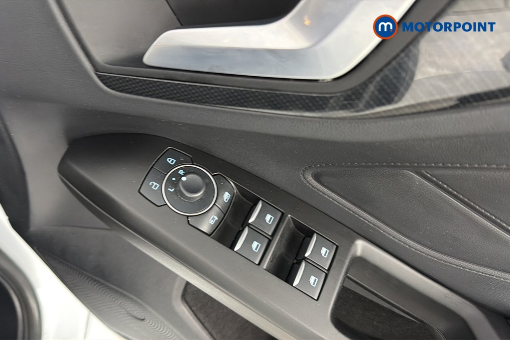 Ford Focus St-Line Automatic Petrol Estate - Stock Number (1674718) - 19th supplementary image