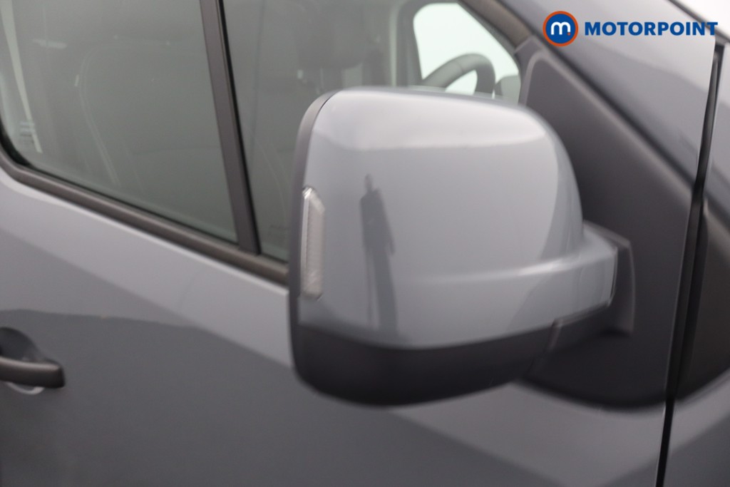 Renault Trafic Extra Sport Manual Diesel Panel Van - Stock Number (1674852) - 17th supplementary image
