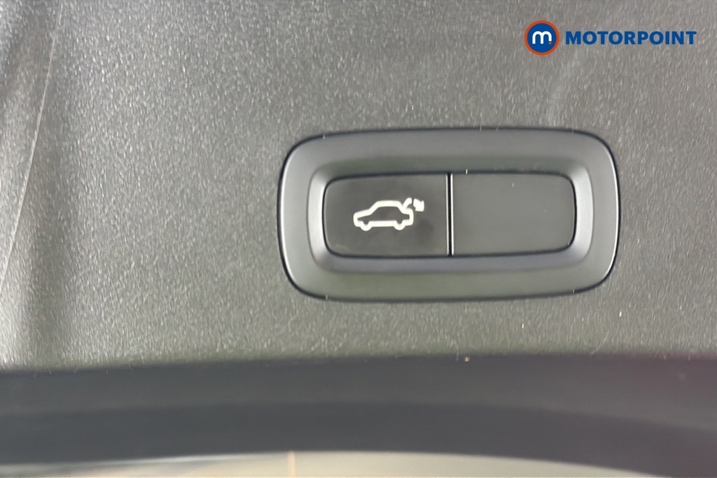 Volvo Xc40 R Design Automatic Petrol Plug-In Hybrid SUV - Stock Number (1674858) - 35th supplementary image