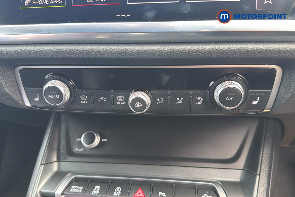 Audi Q3 Black Edition Automatic Petrol SUV - Stock Number (1674977) - 10th supplementary image