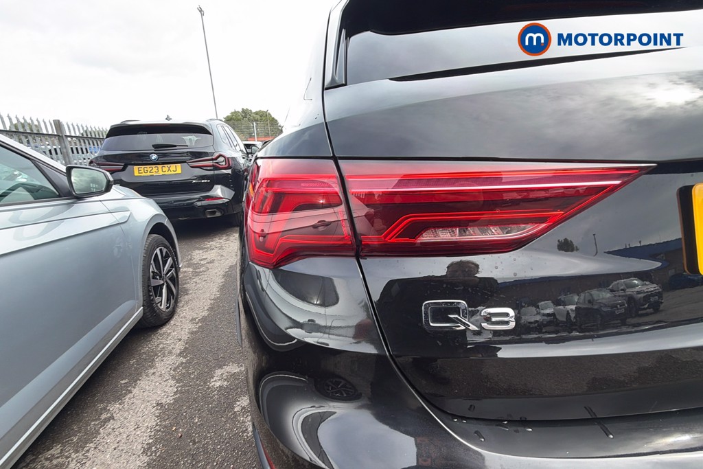 Audi Q3 Black Edition Automatic Petrol SUV - Stock Number (1674977) - 21st supplementary image
