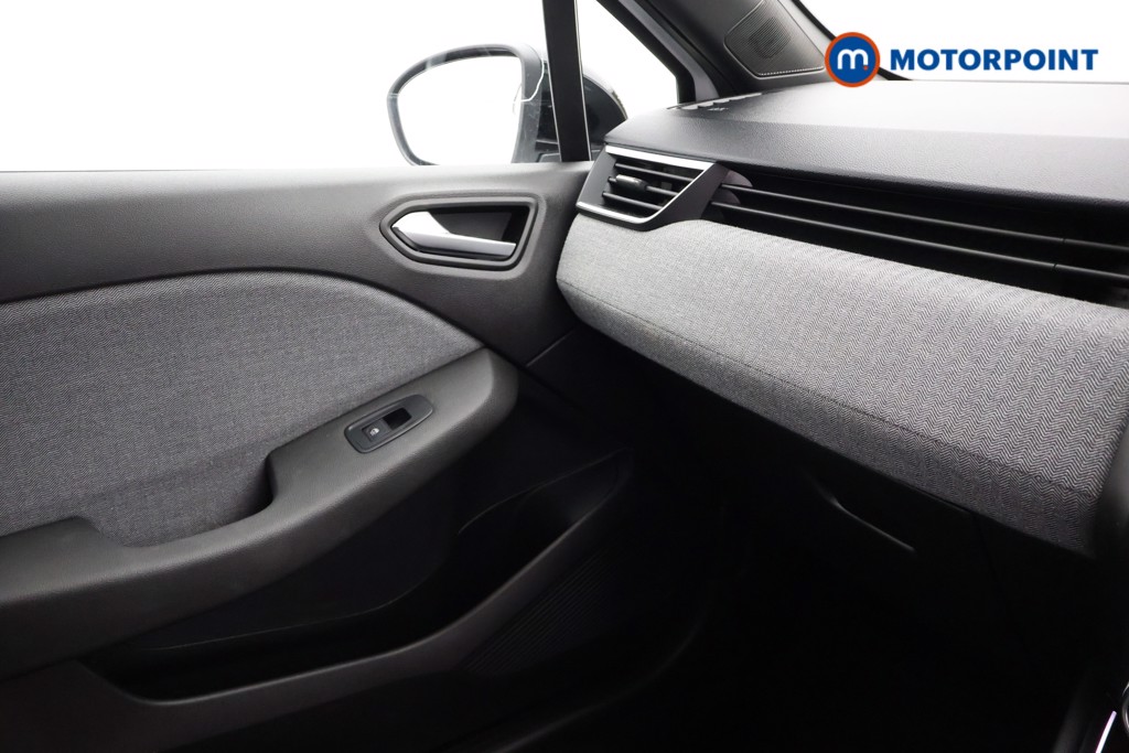 Renault Clio Techno Manual Petrol Hatchback - Stock Number (1674979) - 16th supplementary image