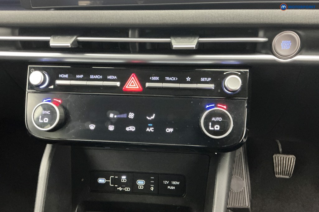 Hyundai Tucson Advance Manual Petrol SUV - Stock Number (1675132) - 17th supplementary image