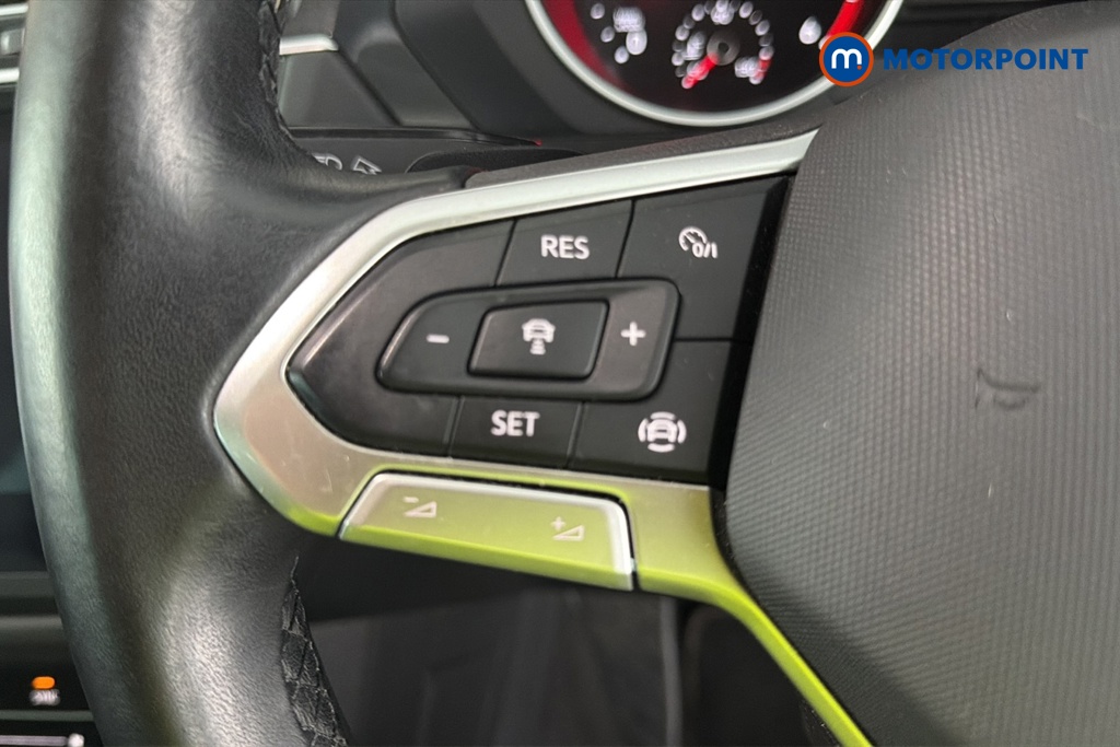 Volkswagen Tiguan Life Automatic Diesel SUV - Stock Number (1675409) - 4th supplementary image